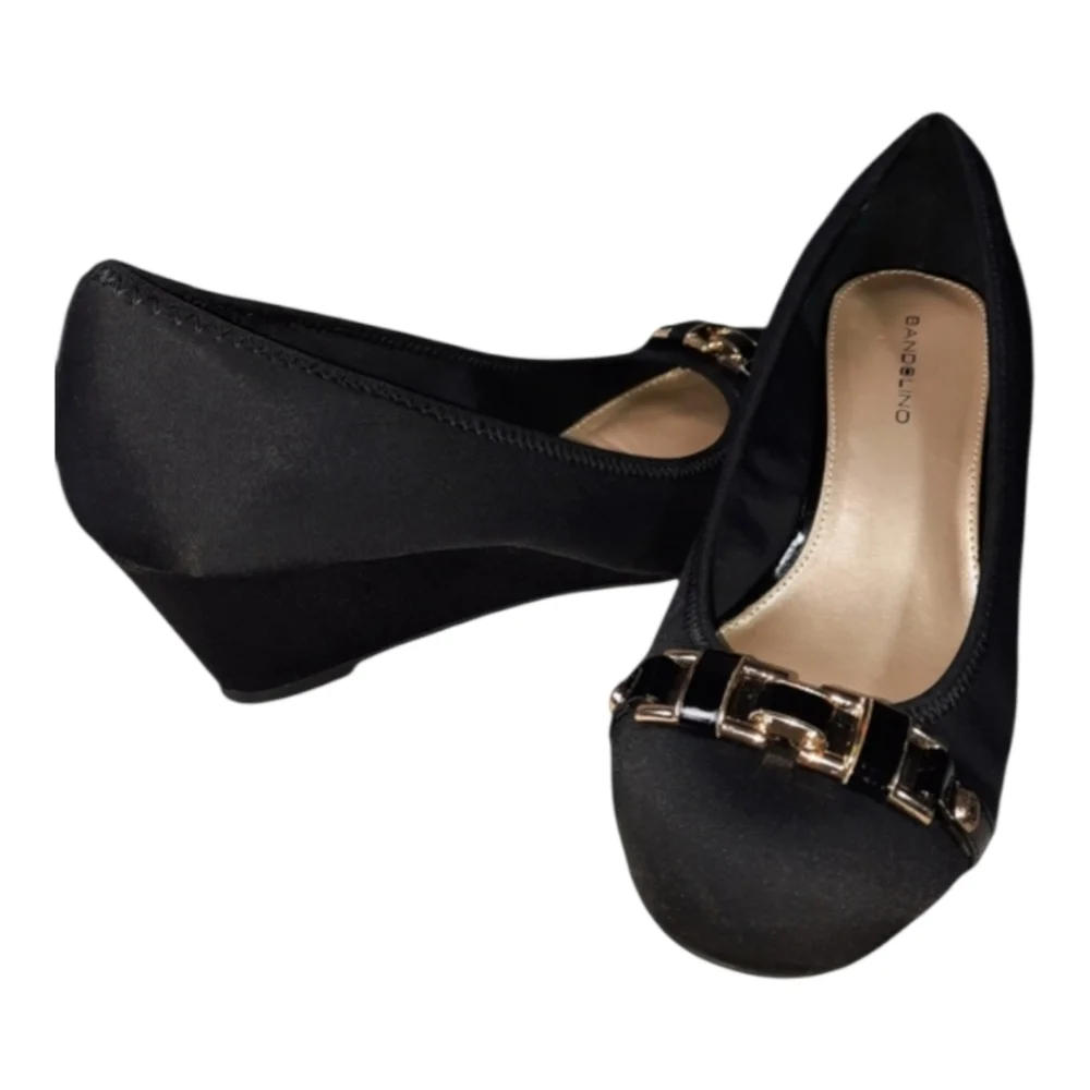 Bandolino Black Satin Chain Wedge Slip-On Homerun SZ 8.5M